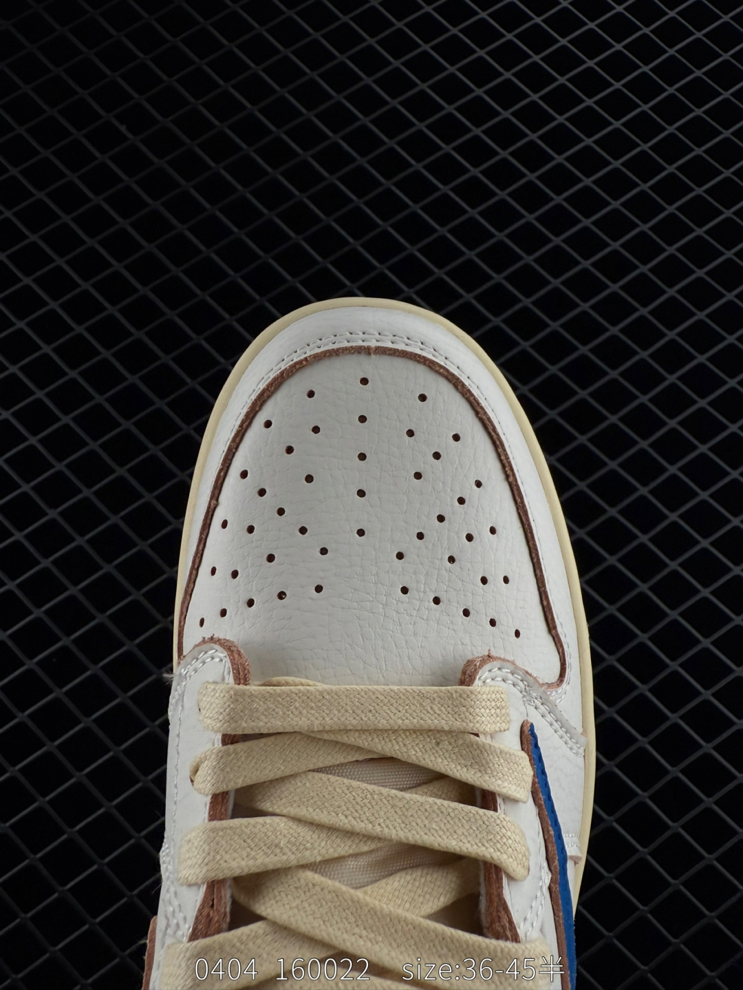 Travis Scott x Air Jordan 1 ” Reverse Mocha “